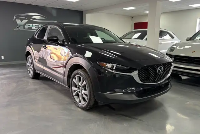 2025 Mazda CX-30 GS AWD - Photo 2