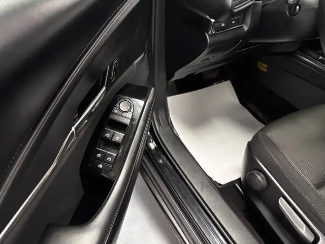 2025 Mazda CX-30 GS AWD - Photo 10