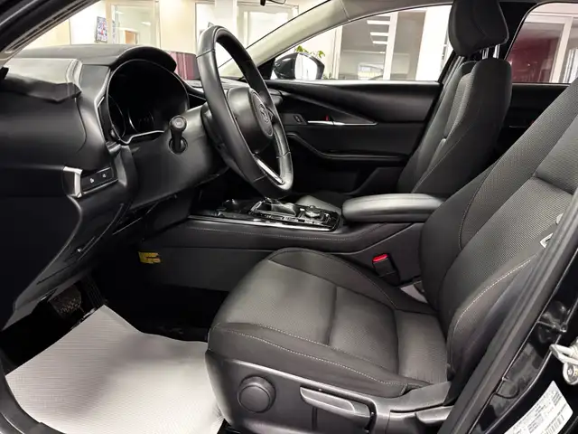 2025 Mazda CX-30 GS AWD - Photo 12
