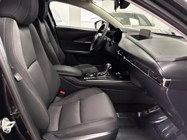 2025 Mazda CX-30 GS AWD - Photo 17