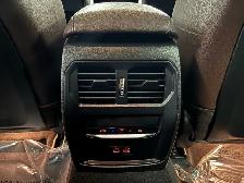 2024 BMW 3-Series 330i xDrive Sedan - Photo 14