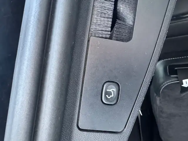 2015 Chrysler Town & Country S - Photo 20