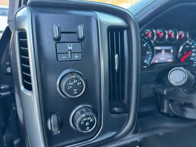 2014 Chevrolet Silverado 1500 2LZ - Photo 13