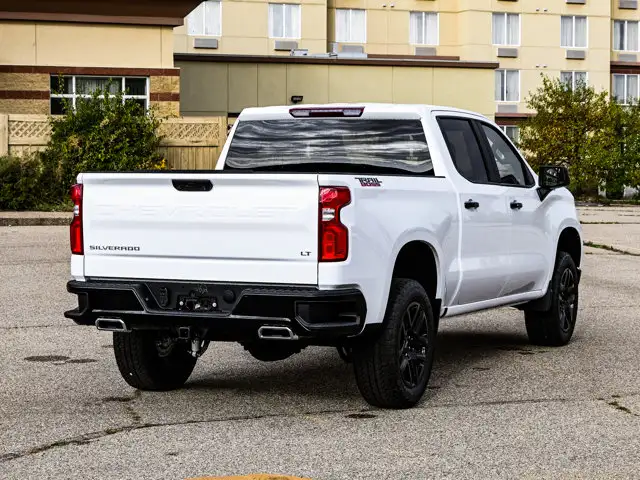 2026 Chevrolet Silverado 1500 LT Trail Boss - Photo 8