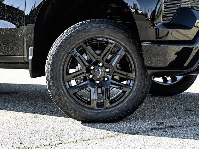 2026 Chevrolet Silverado 1500 LT Trail Boss - Photo 9