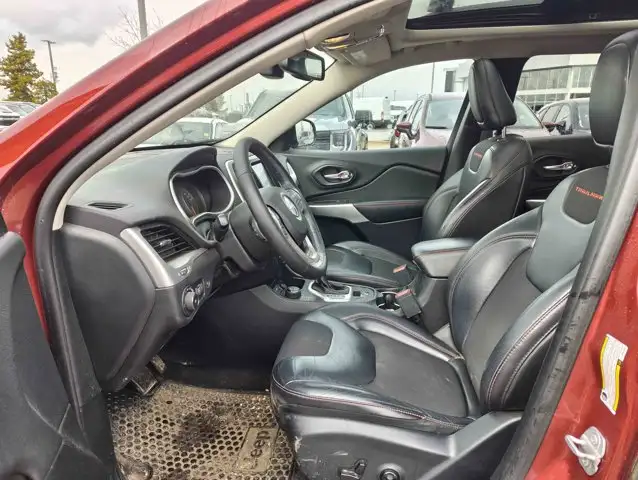 2017 Jeep Cherokee Trailhawk V6 4X4 - Photo 8