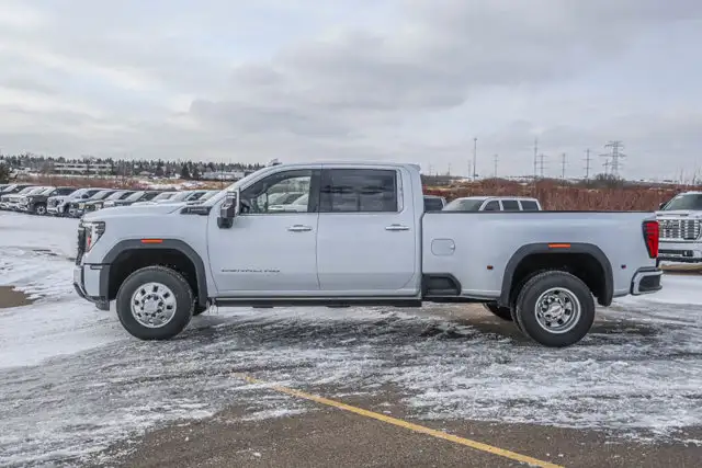 2026 GMC Sierra 3500HD Denali Ultimate - Photo 5