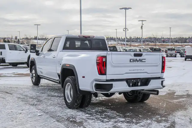 2026 GMC Sierra 3500HD Denali Ultimate - Photo 6
