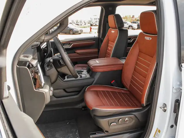 2026 GMC Sierra 3500HD Denali Ultimate - Photo 15