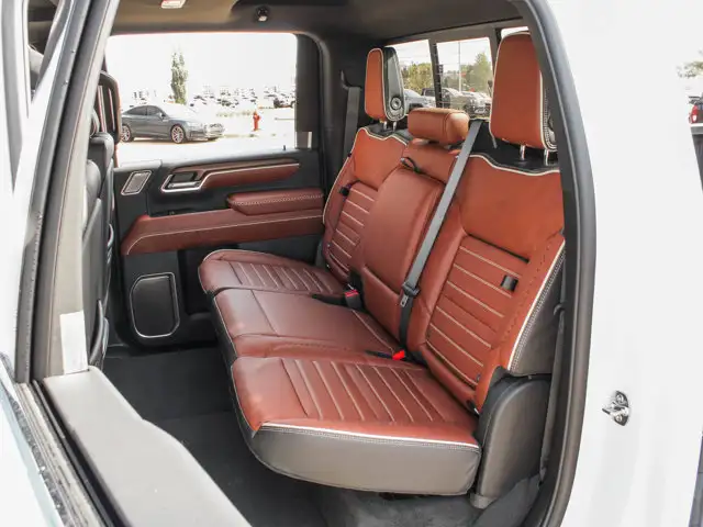 2026 GMC Sierra 3500HD Denali Ultimate - Photo 17