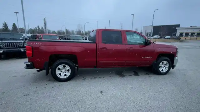 2018 Chevrolet Silverado 1500 LT - Photo 10