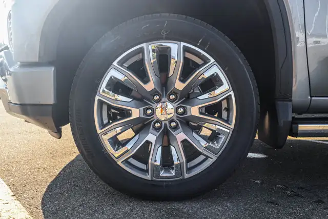 2026 GMC Sierra 1500 Denali - Photo 9