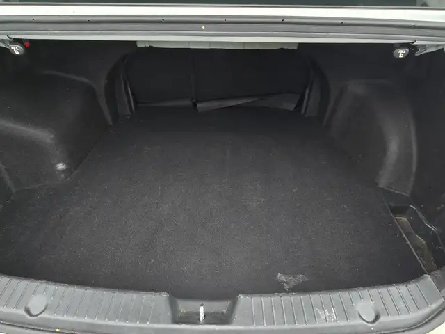 2013 Hyundai Sonata GL - Photo 16