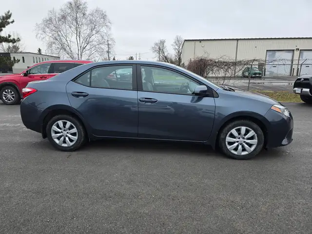 2016 Toyota Corolla LE - Photo 4