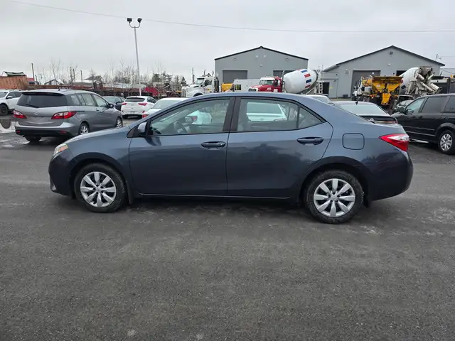 2016 Toyota Corolla LE - Photo 8