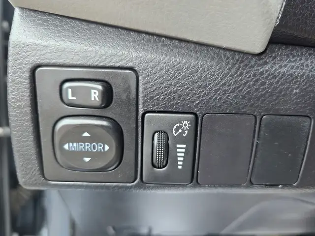 2016 Toyota Corolla LE - Photo 10