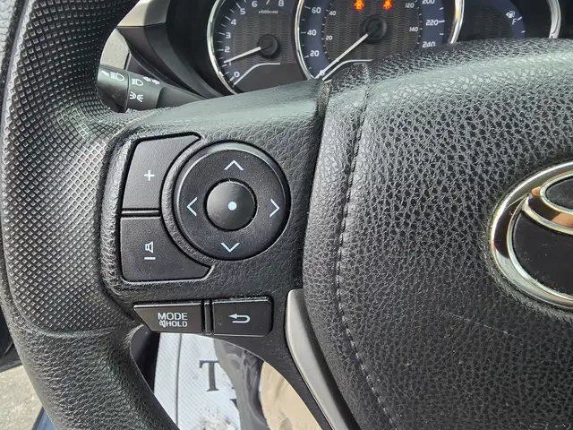 2016 Toyota Corolla LE - Photo 11