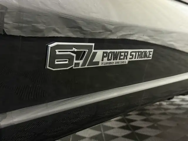 2026 Ford F-350 XLT | DIESEL | 5G MODEM | REMOTE KEYLESS ENTRY - Photo 8