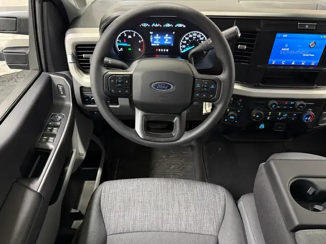 2026 Ford F-350 XLT | DIESEL | 5G MODEM | REMOTE KEYLESS ENTRY - Photo 21