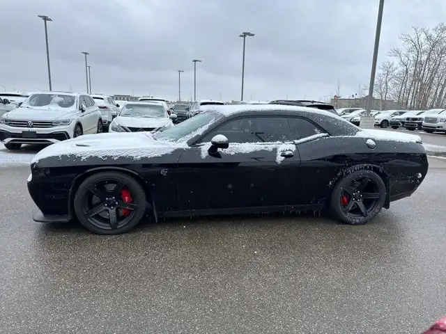 2017 Dodge Challenger SRT Hellcat - Photo 2