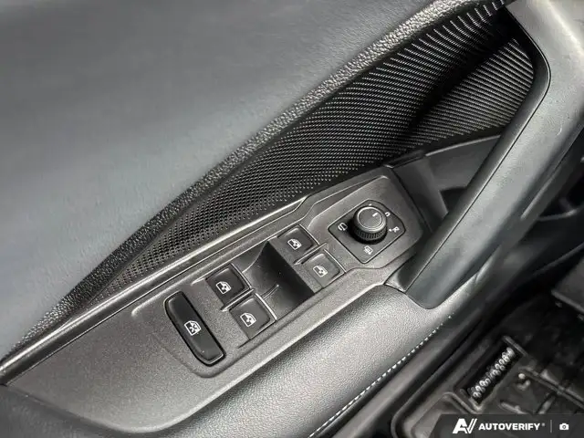 2026 Volkswagen Tiguan Highline Turbo R-Line | VW CERTIFIED - Photo 23