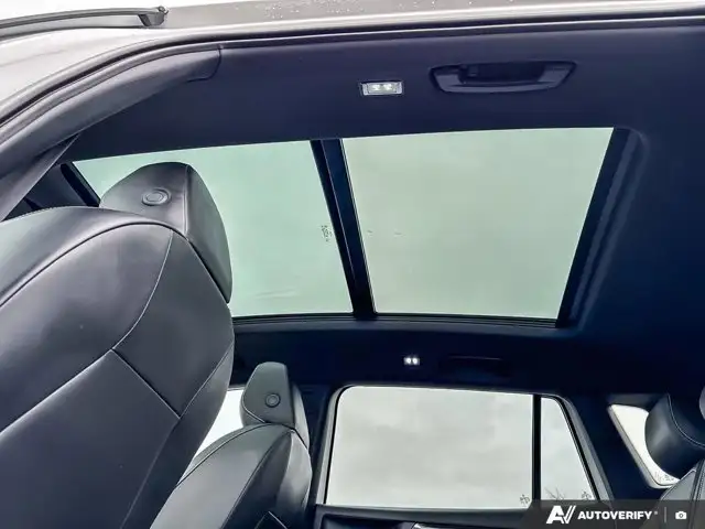 2026 Volkswagen Tiguan Highline Turbo R-Line | VW CERTIFIED - Photo 24