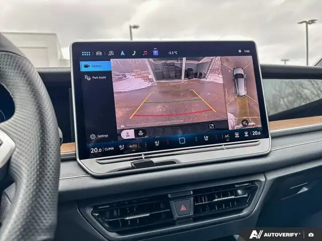 2026 Volkswagen Tiguan Highline Turbo R-Line | VW CERTIFIED - Photo 26