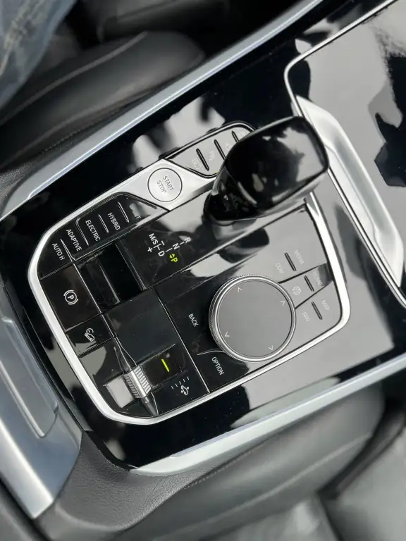 2022 BMW X5 X5 xDrive45e Plug-In Hybrid M SportHUDSKYLOUNGE - Photo 26