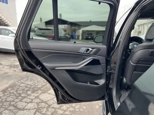 2022 BMW X5 X5 xDrive45e Plug-In Hybrid M SportHUDSKYLOUNGE - Photo 35