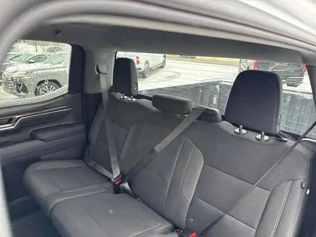 2025 Chevrolet Silverado 1500 LT Trail Boss - Photo 6