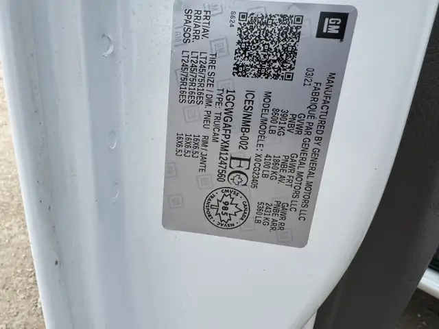 2021 Chevrolet Express - Photo 9