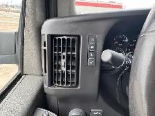 2021 Chevrolet Express - Photo 24