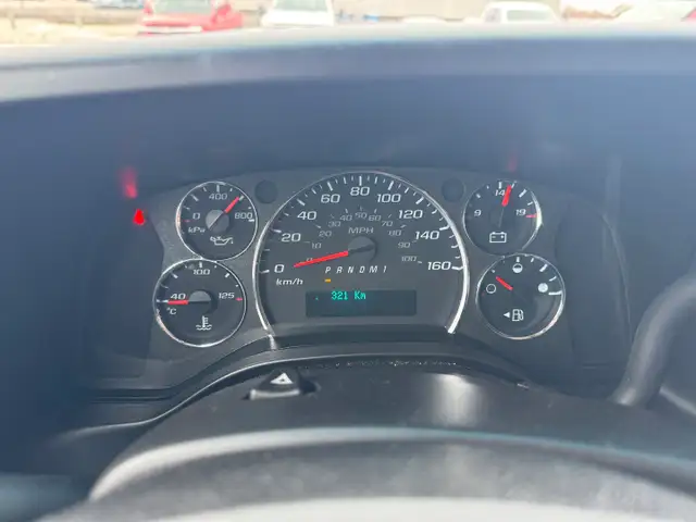 2021 Chevrolet Express - Photo 30