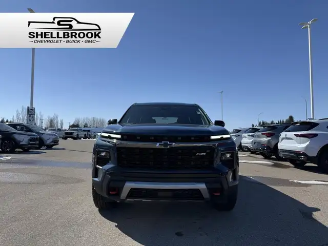 2026 Chevrolet Traverse Z71 - Photo 2