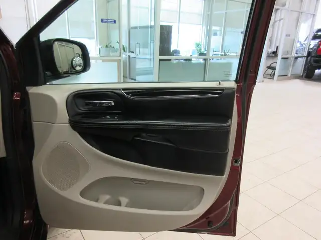 DODGE GRAND CARAVAN 2017 SXT PREMIUM PLUS GPS CAMERA DE RECUL 7 - Photo 8