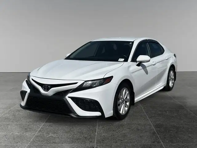2023 Toyota Camry SE / FWD