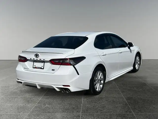2023 Toyota Camry SE / FWD - Photo 7