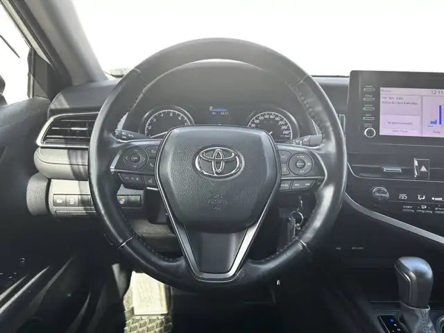 2023 Toyota Camry SE / FWD - Photo 16