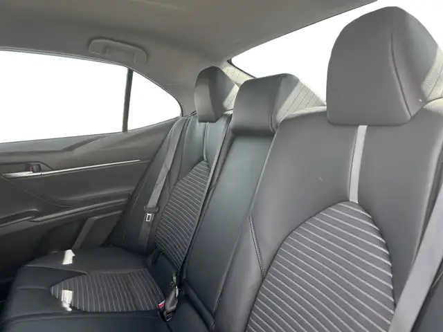 2023 Toyota Camry SE / FWD - Photo 20
