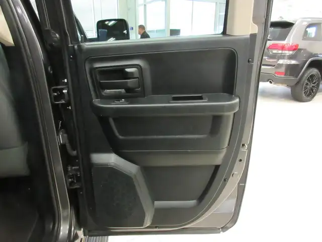 RAM 1500 2016 V6 3.6L 4X4 QUAD-CAB BOITE 6.4 Ft JAMAIS ACCIDENTE - Photo 13