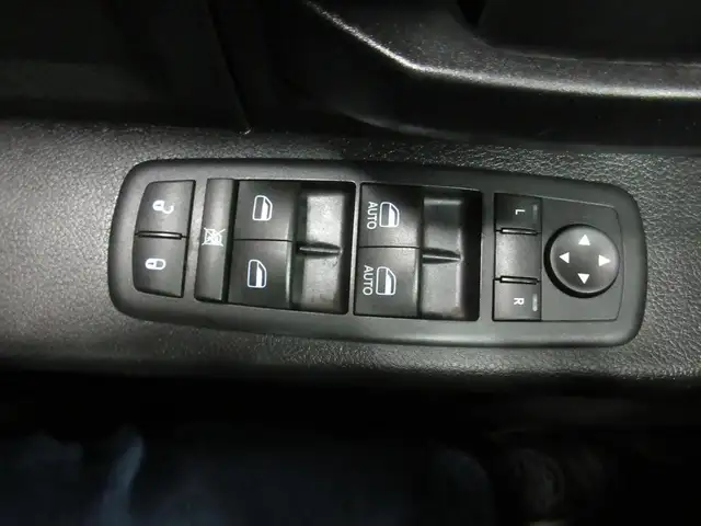 RAM 1500 2016 V6 3.6L 4X4 QUAD-CAB BOITE 6.4 Ft JAMAIS ACCIDENTE - Photo 22