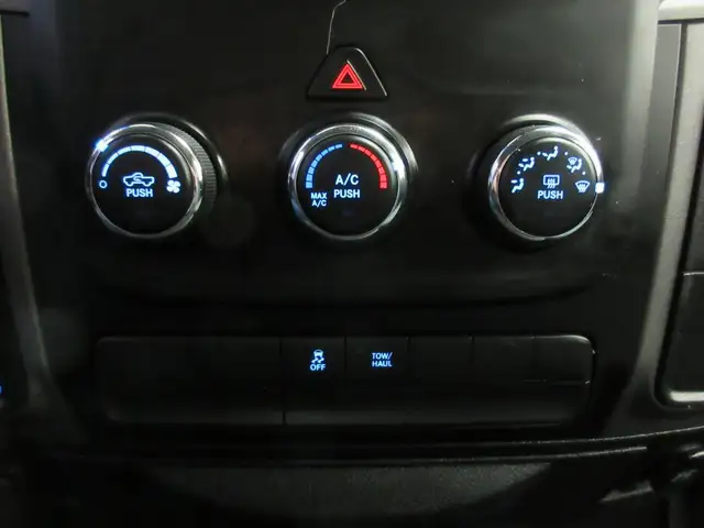 RAM 1500 2016 V6 3.6L 4X4 QUAD-CAB BOITE 6.4 Ft JAMAIS ACCIDENTE - Photo 24