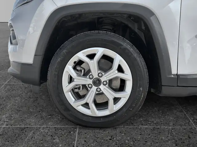 2025 Jeep Compass North /4x4 - Photo 11