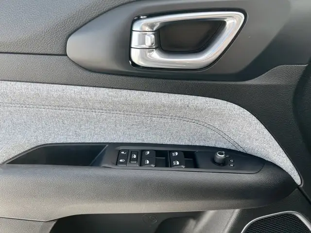 2025 Jeep Compass North /4x4 - Photo 12