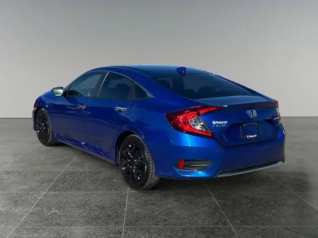 2021 Honda Civic Sedan Touring / FWD - Photo 4
