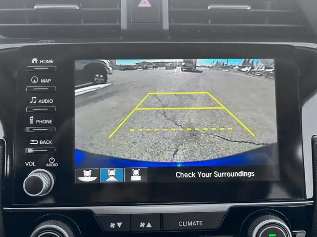 2021 Honda Civic Sedan Touring / FWD - Photo 18