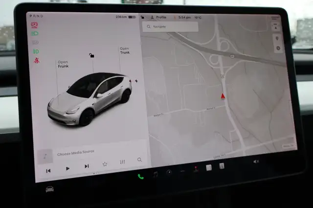 2022 Tesla Model Y - Photo 19
