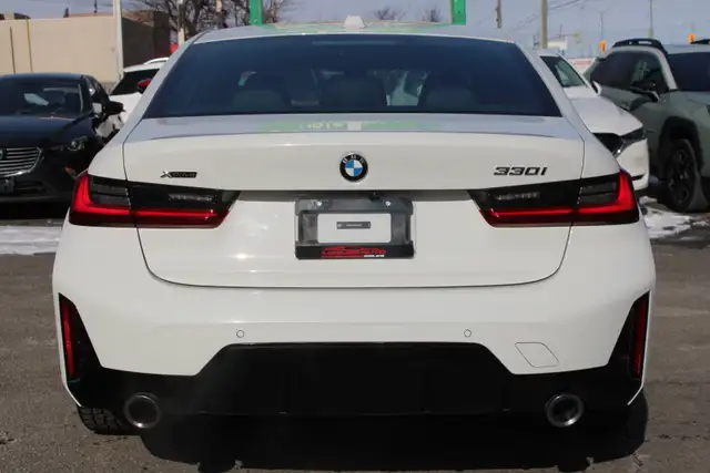 2023 BMW 3-Series - Photo 6