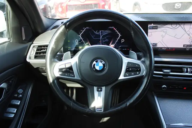 2023 BMW 3-Series - Photo 11