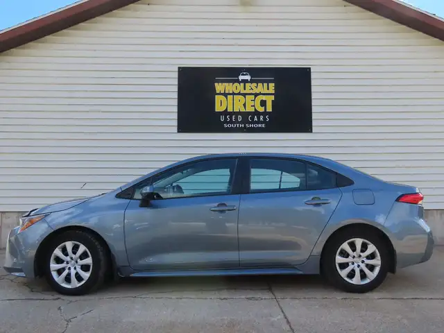 2021 Toyota Corolla LE - Photo 3